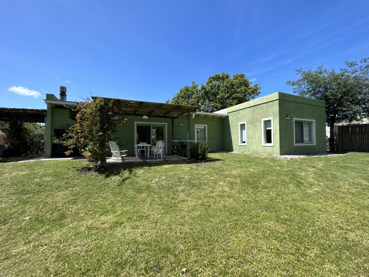 Casa ID.844 - Alquiler Casa en barrio privado, Punta Ballena 