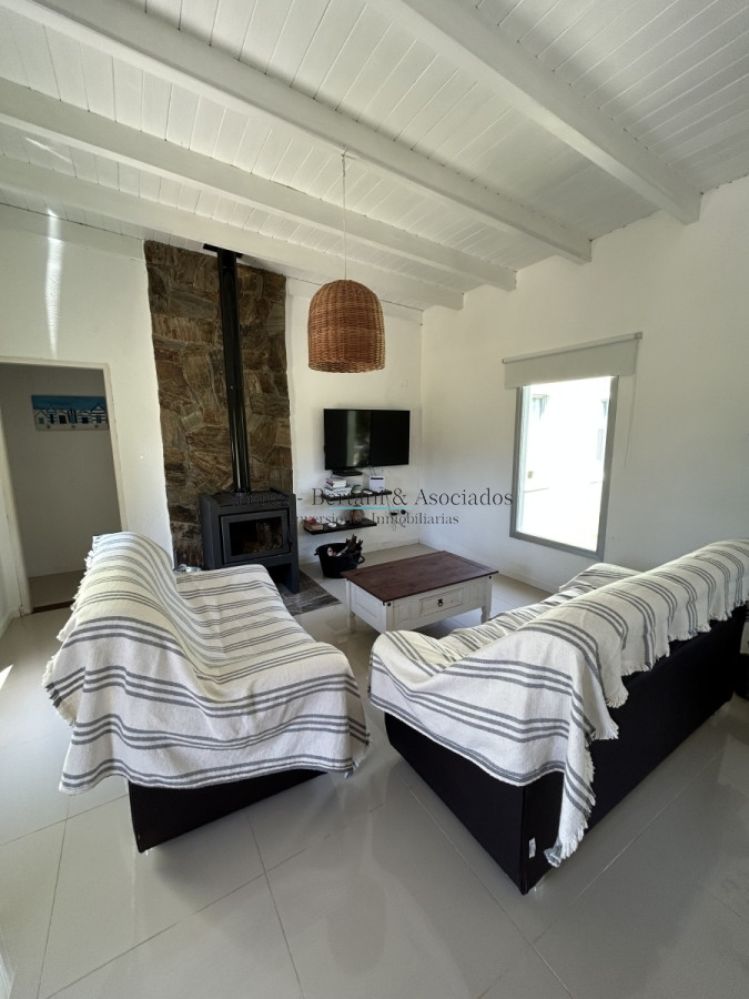 Casa ID.844 - Alquiler Casa en barrio privado, Punta Ballena 