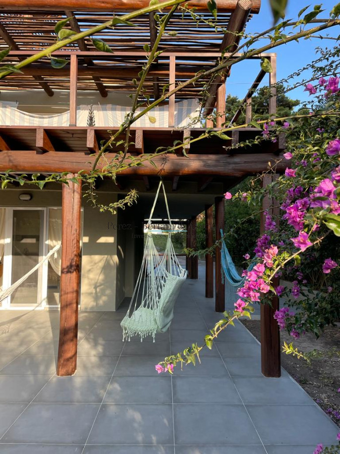 Casa ID.879 - Venta casa con vista al mar. Punta Ballena 