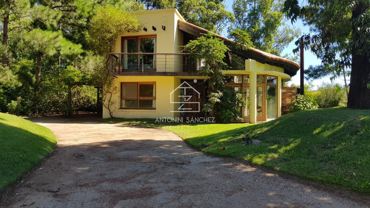 Casa ID.1950 - MUY BUENA CASA EN SOLANAS A 2 CUADRAS DE LA PLAYA