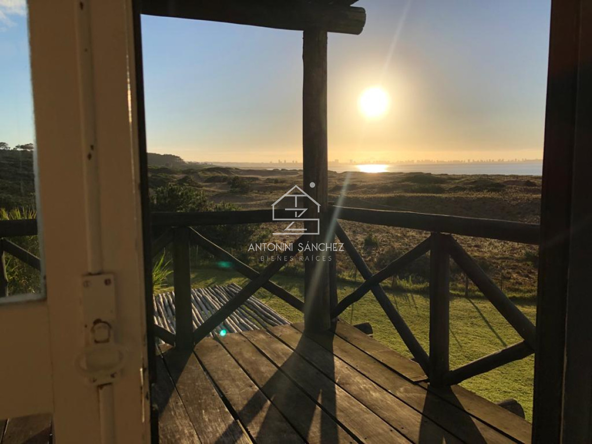 Casa ID.1844 - Venta Casa en primera línea al mar, Punta Ballena 