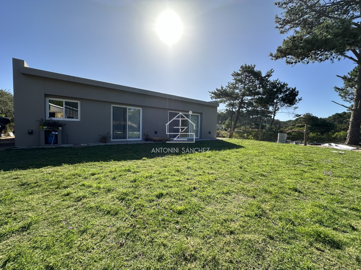 Casa ID.2397 - Venta casa en zona Chihuahua, Punta Ballena 