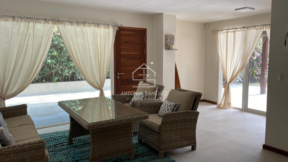 Casa ID.1849 - Venta casa con vista al mar. Punta Ballena 