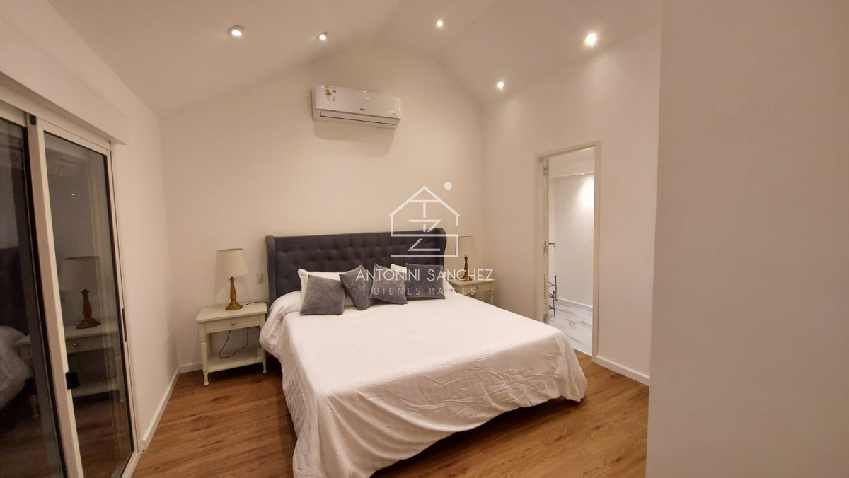 Casa ID.2396 - Casa en alquiler y venta