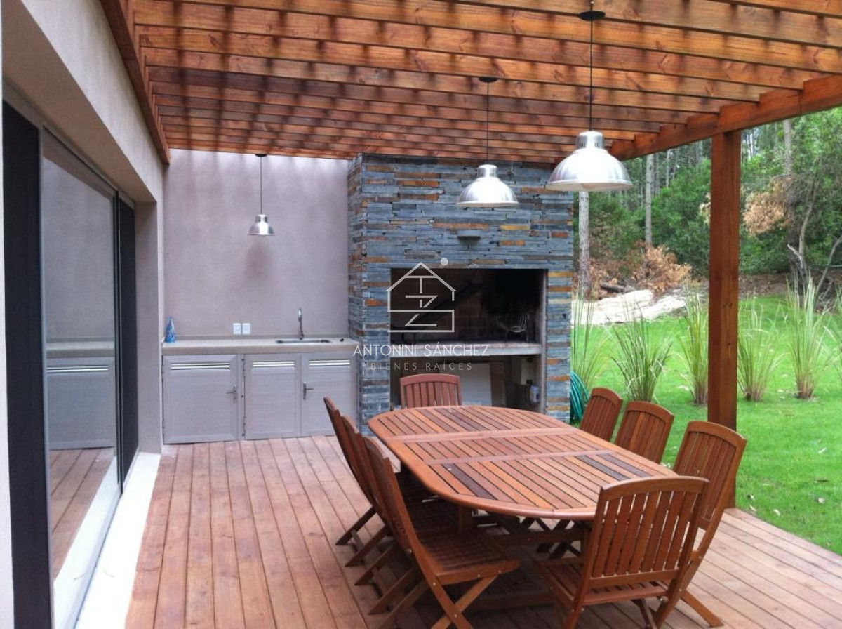 Casa ID.2098 - Venta casa en barrio privado Punta Ballena 