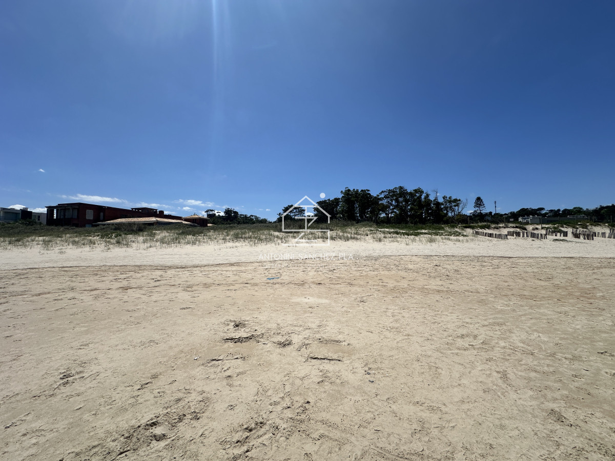 Terreno ID.4082 - Terreno sobre el mar en Solanas 