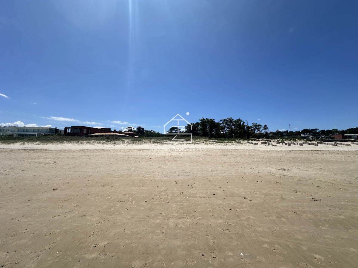 Terreno ID.4082 - Terreno sobre el mar en Solanas 