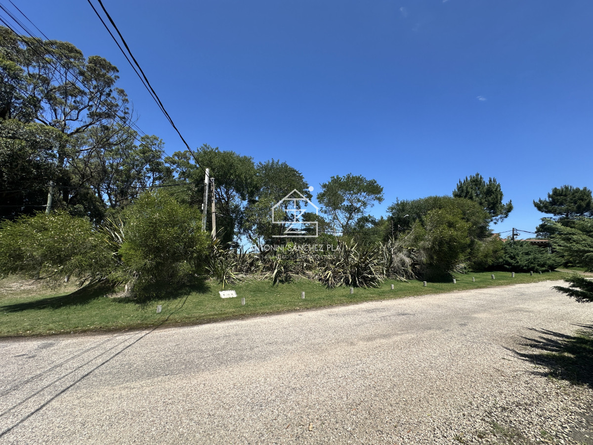 Terreno ID.4082 - Terreno sobre el mar en Solanas 