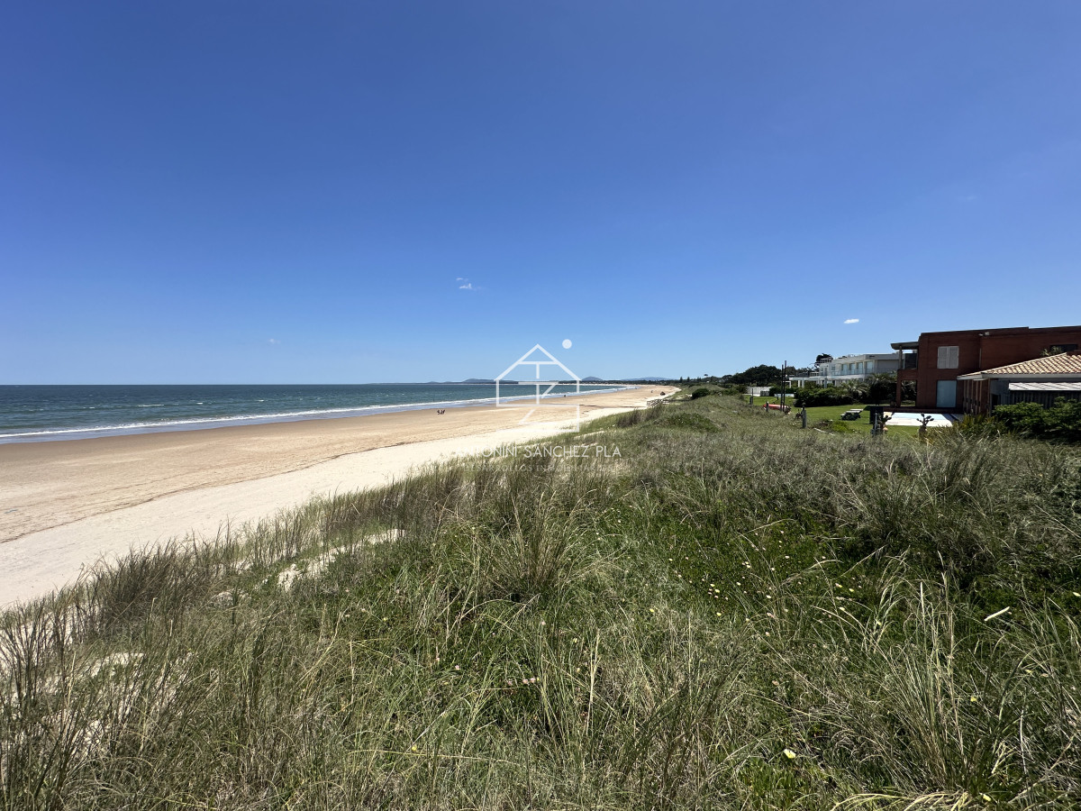 Terreno ID.4082 - Terreno sobre el mar en Solanas 