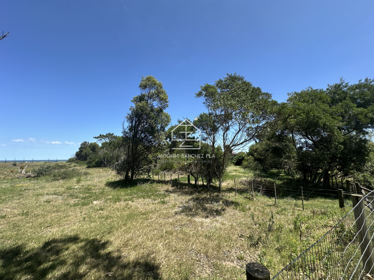 Terreno ID.4082 - Terreno sobre el mar en Solanas 