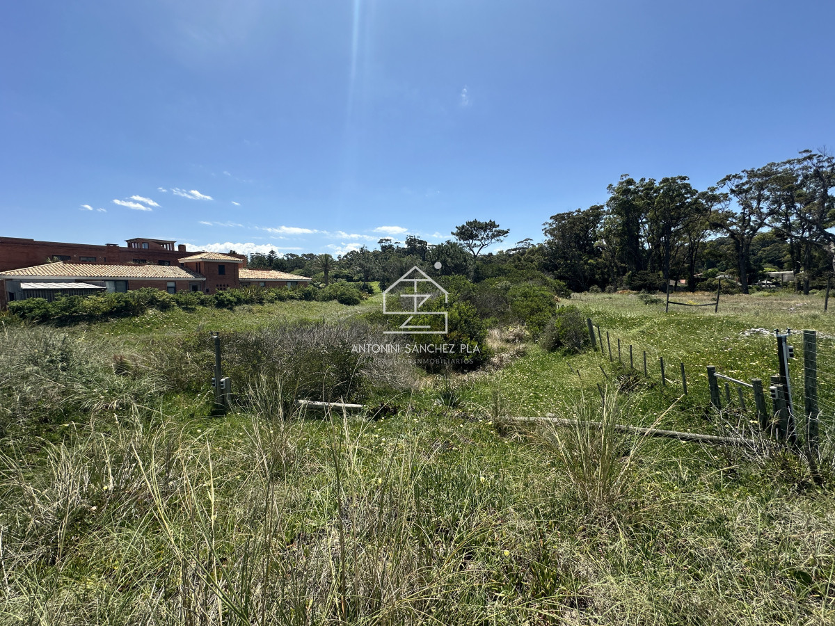 Terreno ID.4082 - Terreno sobre el mar en Solanas 