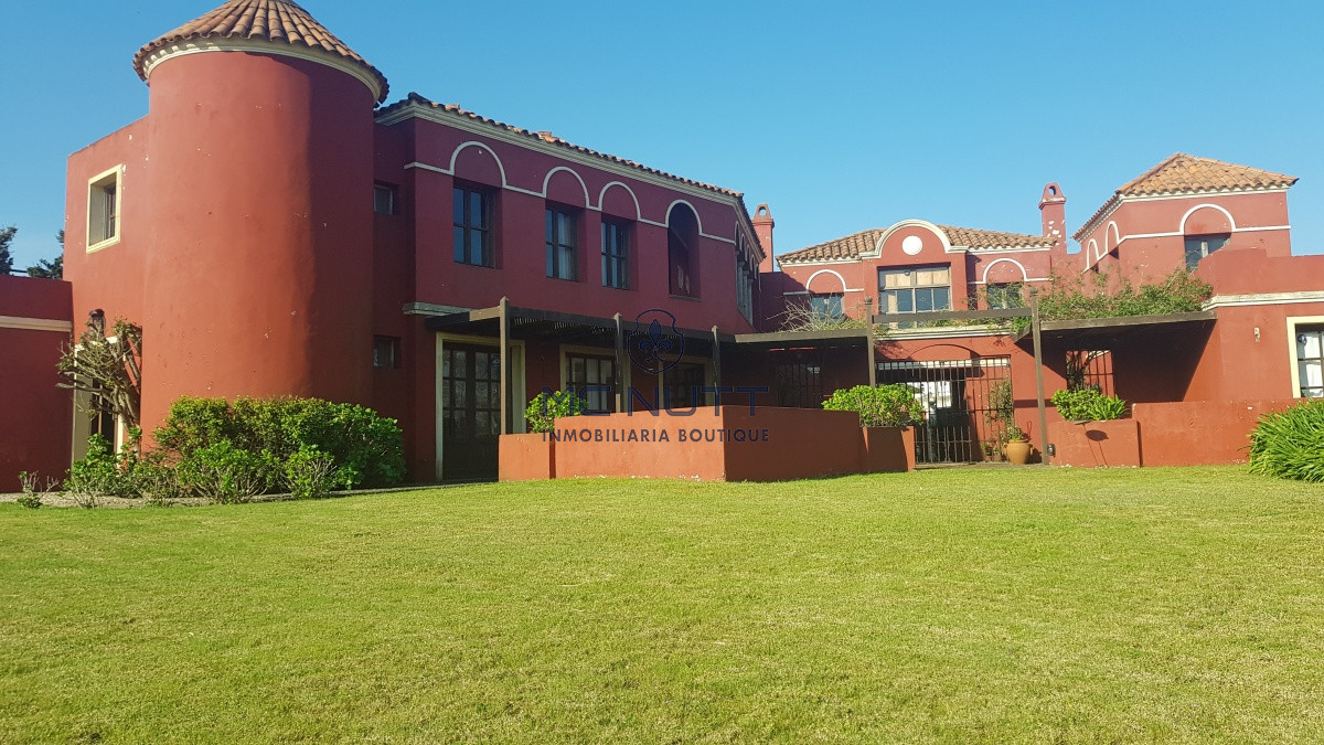 Casa ID.588/ - Casa en Montoya, Punta del este