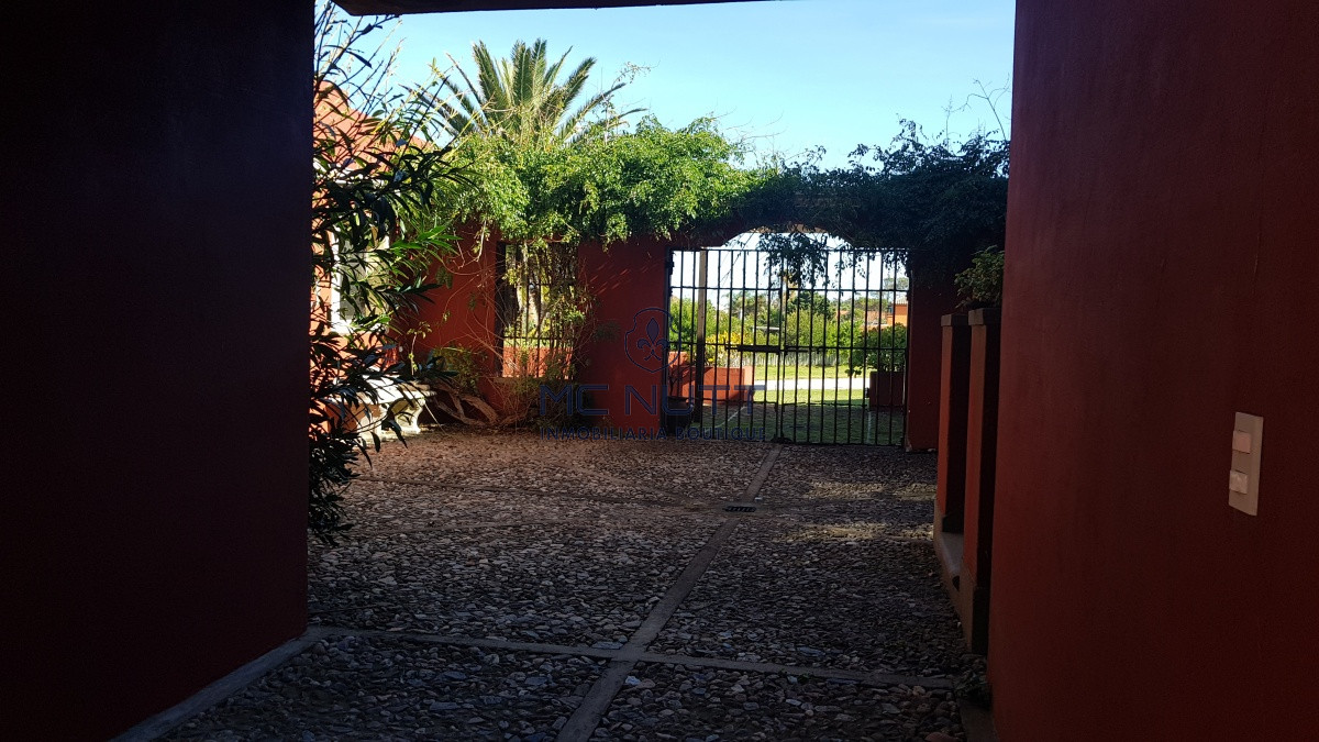 Casa ID.588/ - Casa en Montoya, Punta del este