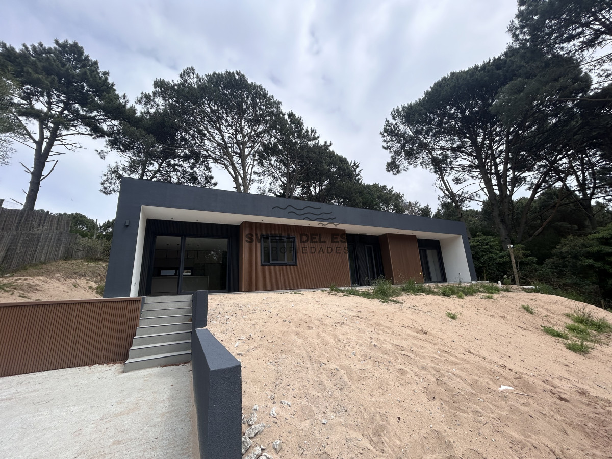 Casa ID.223 - Venta casa en Club del lago Punta Ballena 