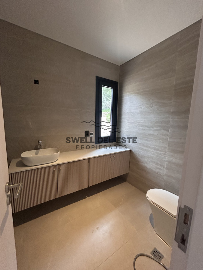 Casa ID.223 - Venta casa en Club del lago Punta Ballena 