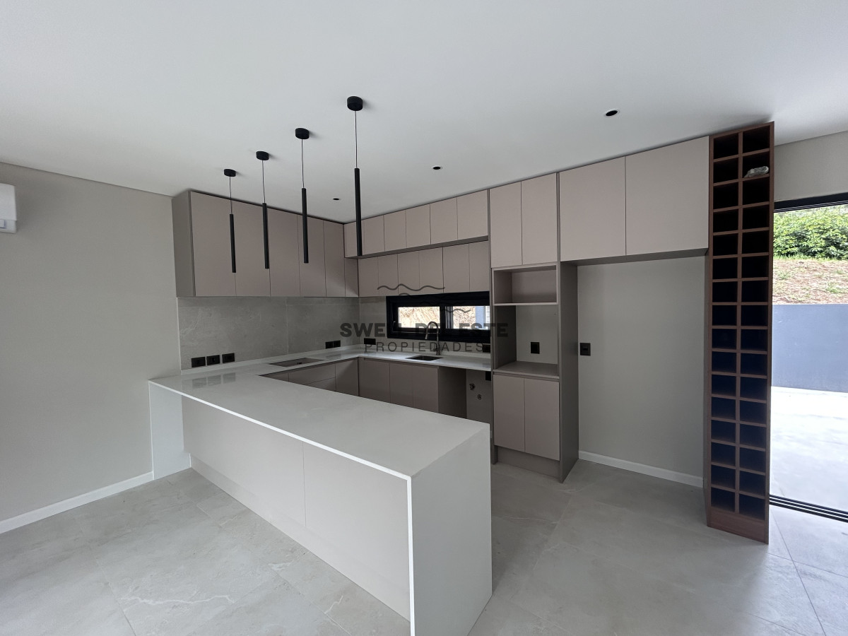 Casa ID.223 - Venta casa en Club del lago Punta Ballena 