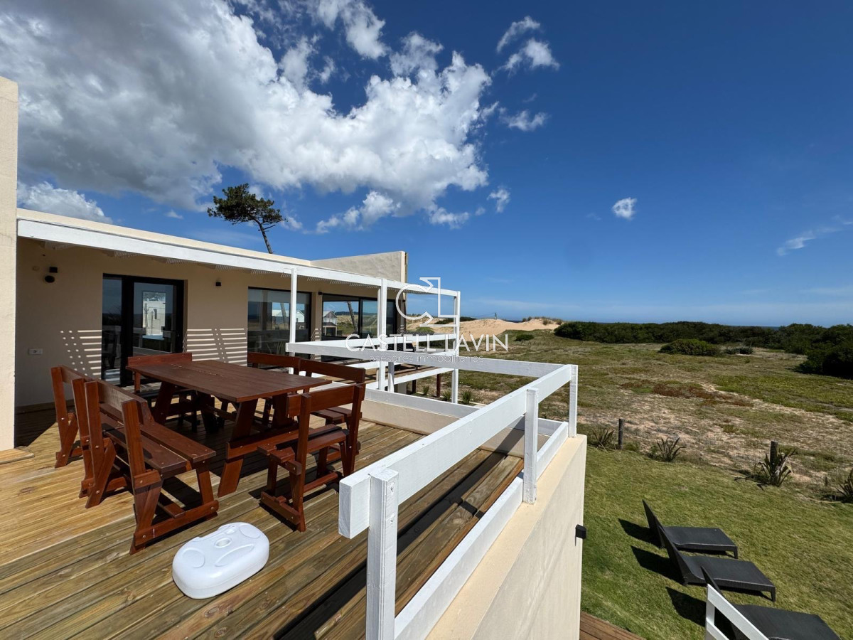 Casa ID.431 - Venta casa en zona Chihuahua Punta Ballena 