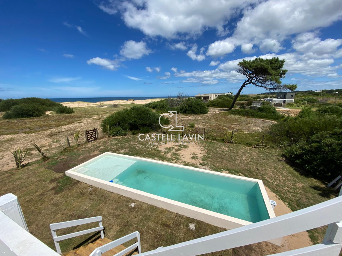 Casa ID.431 - Venta casa en zona Chihuahua Punta Ballena 