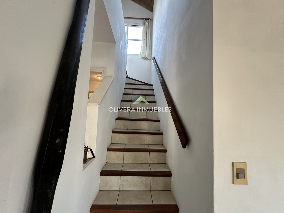 Casa ID.4321 - MUY BUENA CASA  EN ZONA DE TIO TOM
