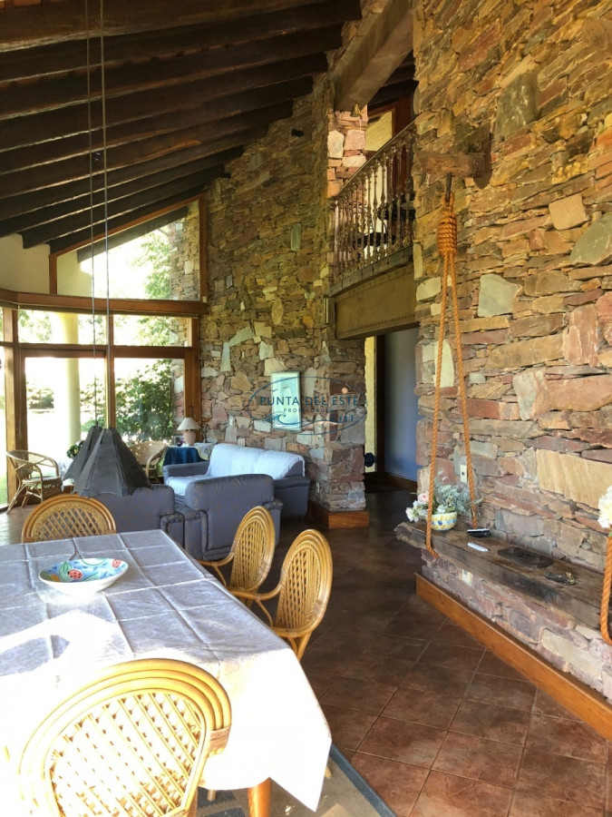 Casa ID.21 - Casa de 4 dormitorios en Solanas, Punta Ballena
