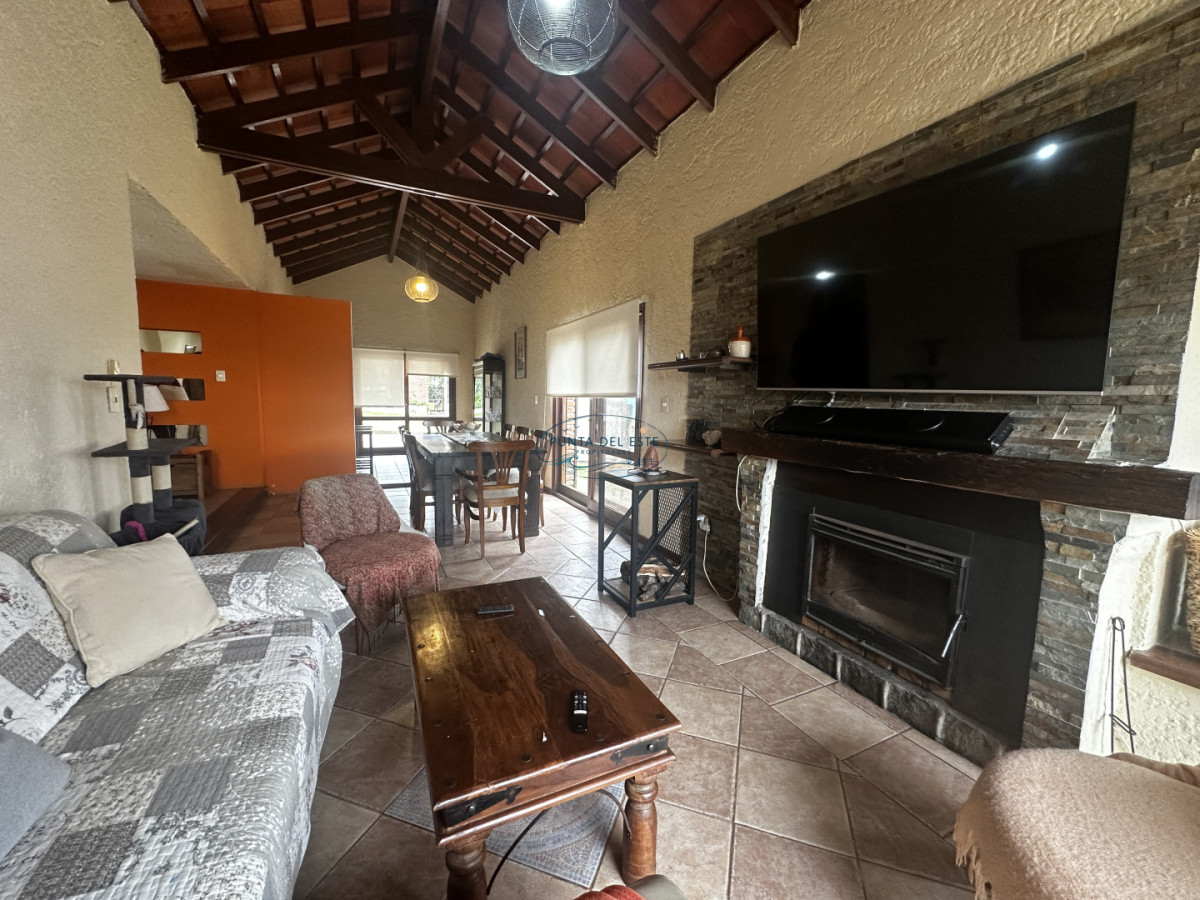 Casa ID.13 - Venta casa en barrio Lausana, Maldonado 