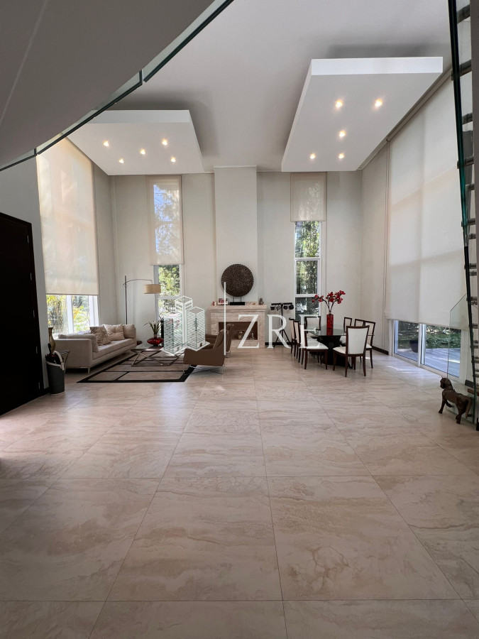 Casa ID.883 - Alquiler temporal casa 5 dormitorios complejo Desing Village