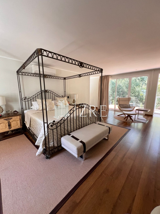 Casa ID.883 - Alquiler temporal casa 5 dormitorios complejo Desing Village