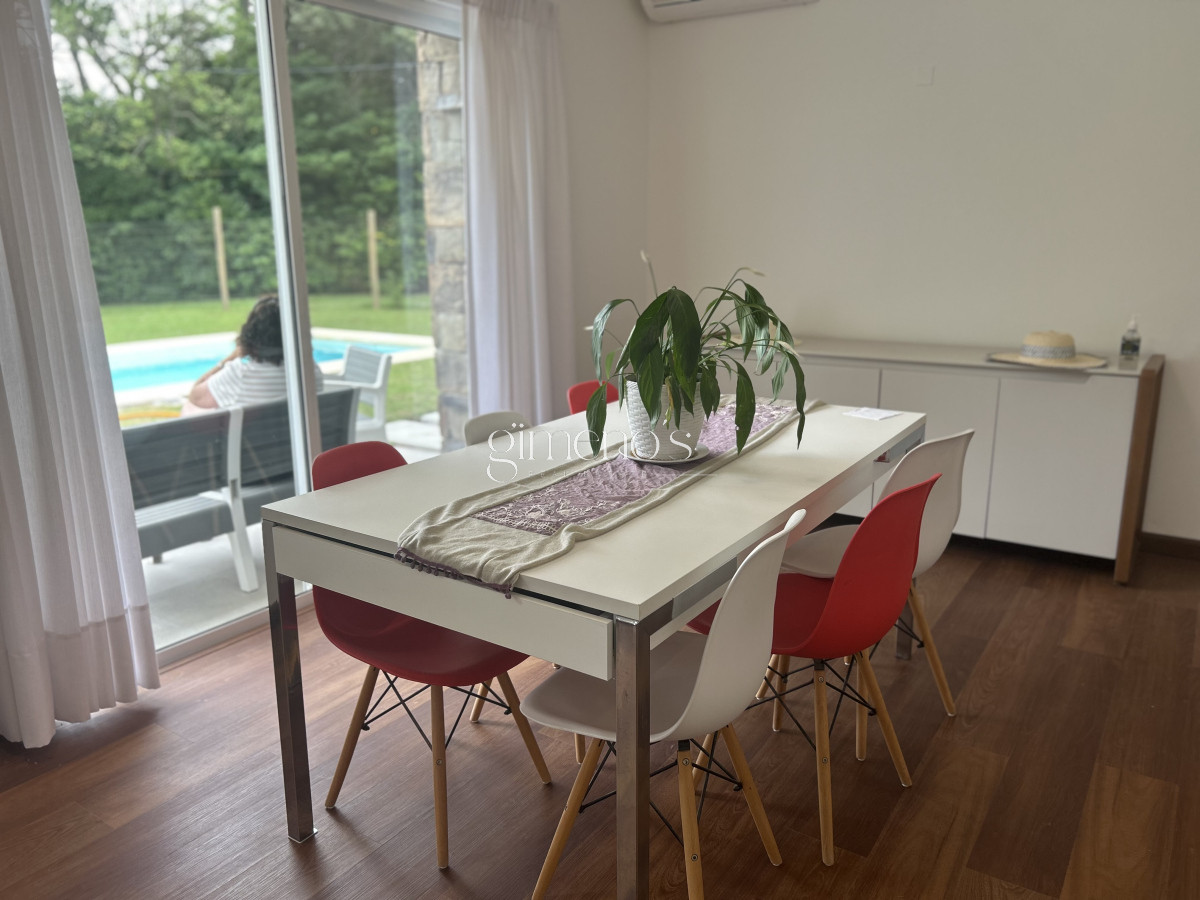 Casa ID.463 - Casa en Venta de 3 Dormitorios - Punta Ballena - Solanas - Punta del Este 