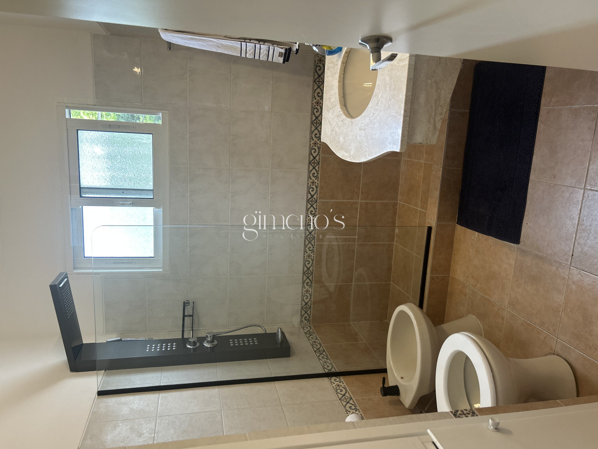 Casa ID.463 - Casa en Venta de 3 Dormitorios - Punta Ballena - Solanas - Punta del Este 