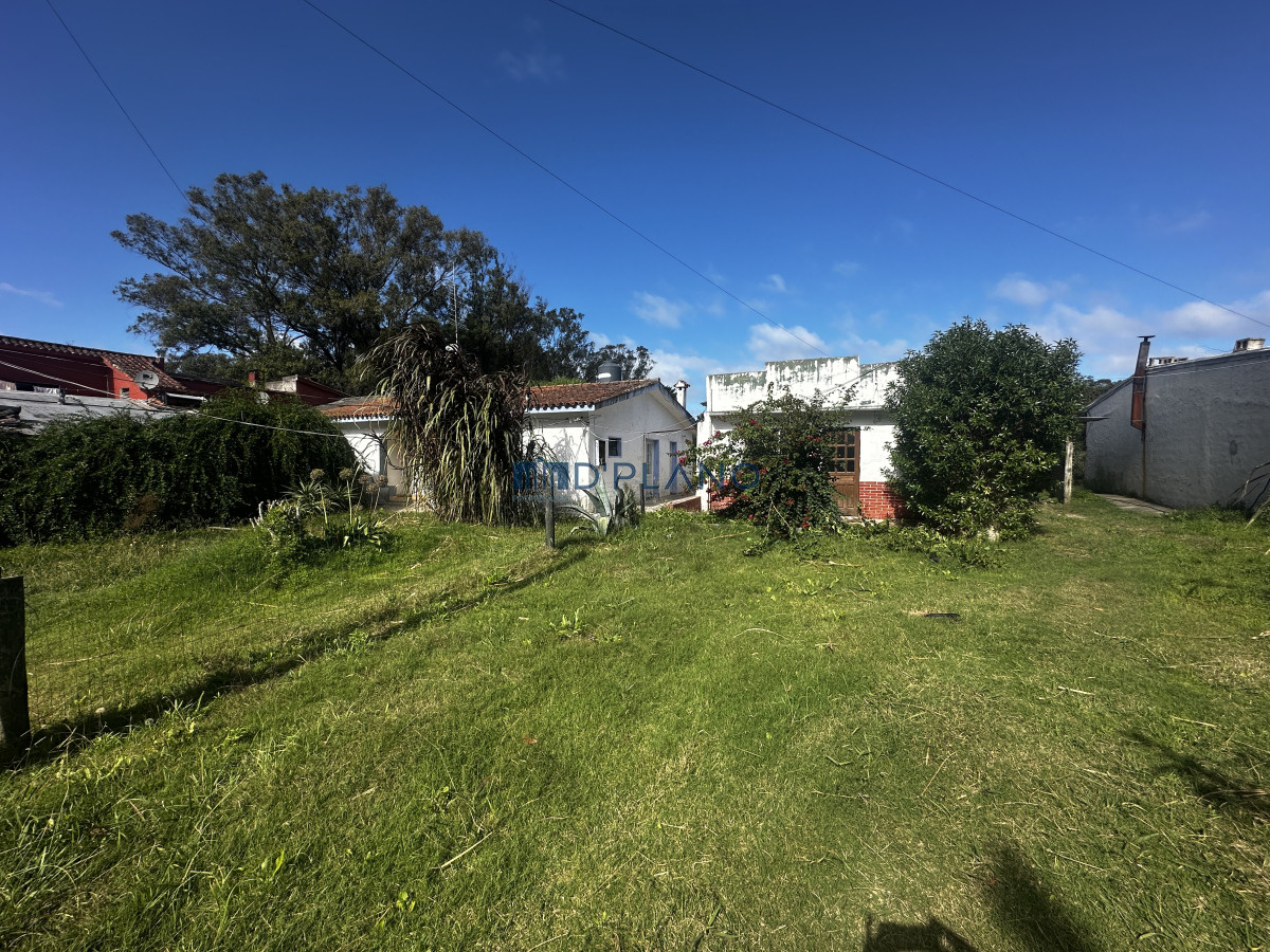 Casa ID.123 - VENTA DE 3 CASAS SOBRE CAMINO LUSSICH PUNTA BALLENA 