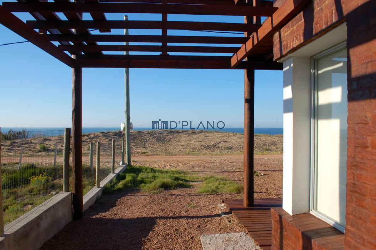 Casa ID.119 - PRIMERA LINEA ESPECTACULAR CASA