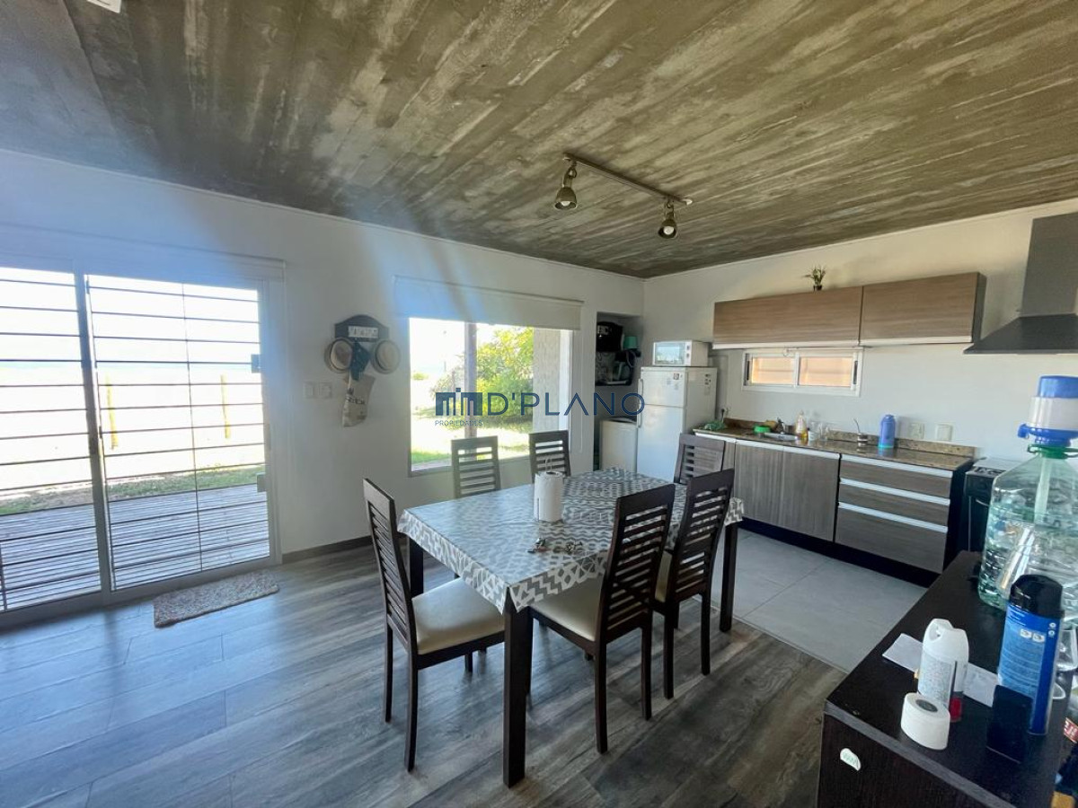 Casa ID.119 - PRIMERA LINEA ESPECTACULAR CASA