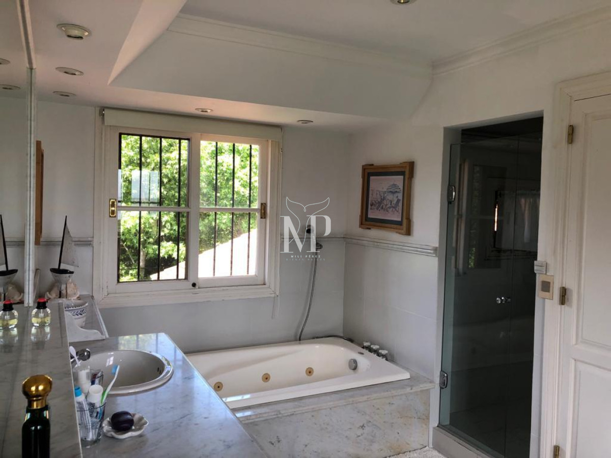 Casa ID.25 - En Solanas hermosa casa  primera linea al mar