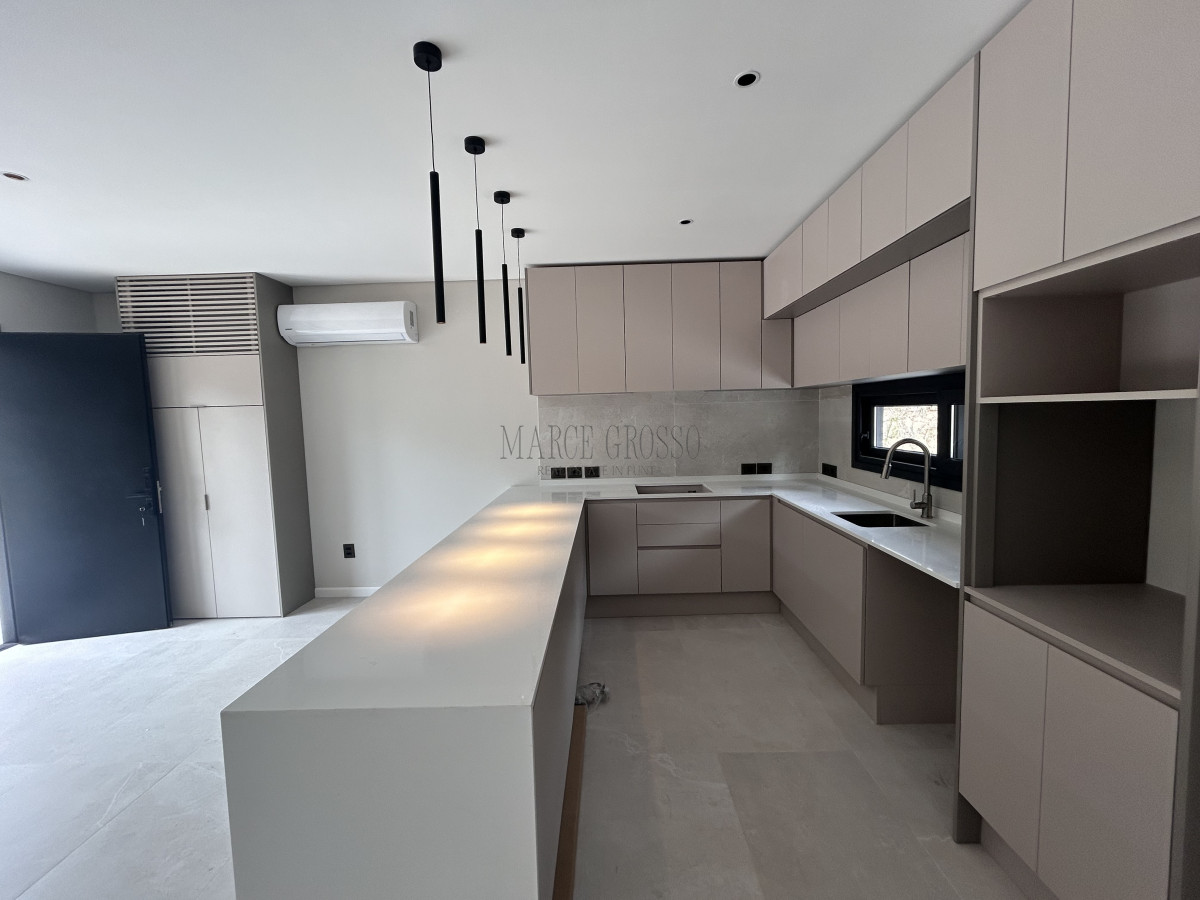 Casa ID.17 - Venta casa en Club del lago Punta Ballena 