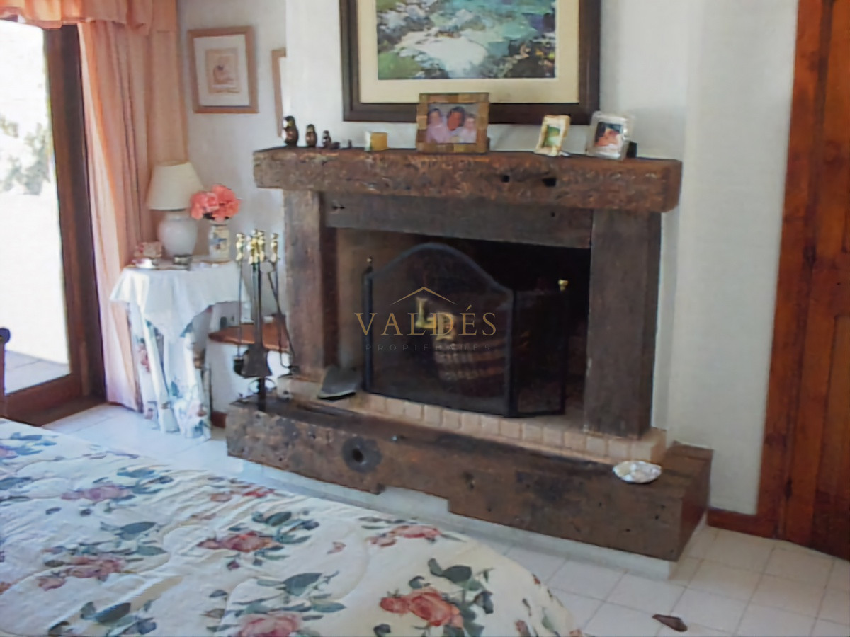 Casa ID.5185 - Casa en Venta Solanas, Punta Ballena, segunda línea al mar 