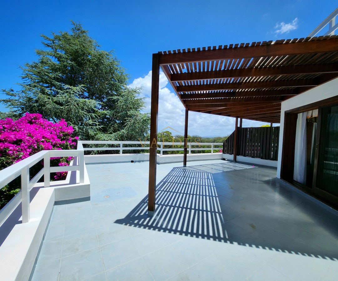 Casa ID.5186 - Venta casa tipo posada de 9 apartamentos. Punta Ballena 