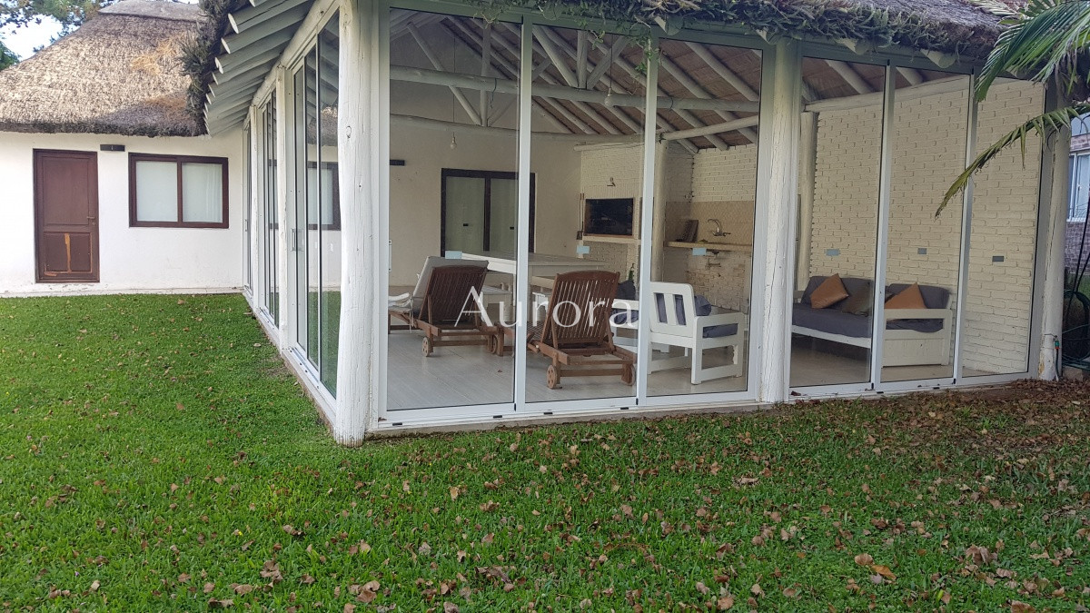 Casa ID.290 - Casa en alquiler y venta
