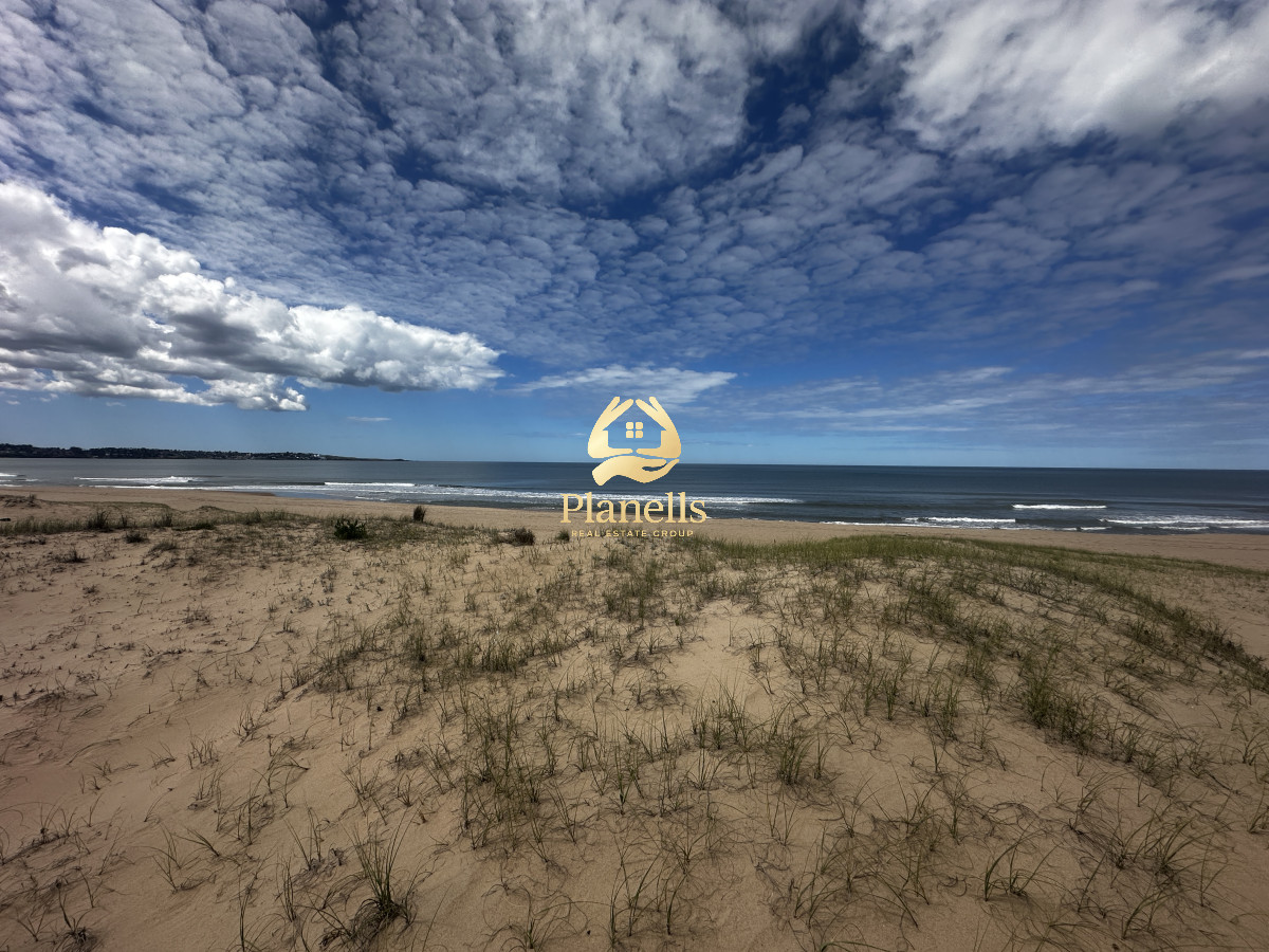 Venta en exclusiva terreno primera línea al mar 3