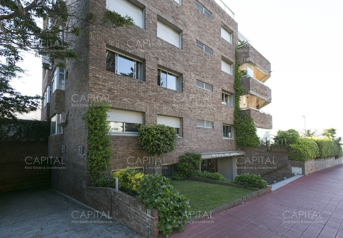 Apartamento ID.30815 - Apartamento de 3 dormitorios frente al Puerto de Punta del Este