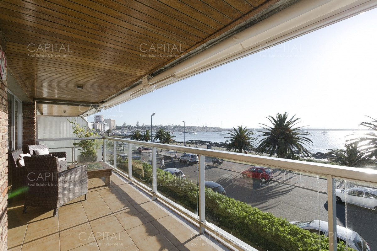 Apartamento ID.30815 - Apartamento de 3 dormitorios frente al Puerto de Punta del Este