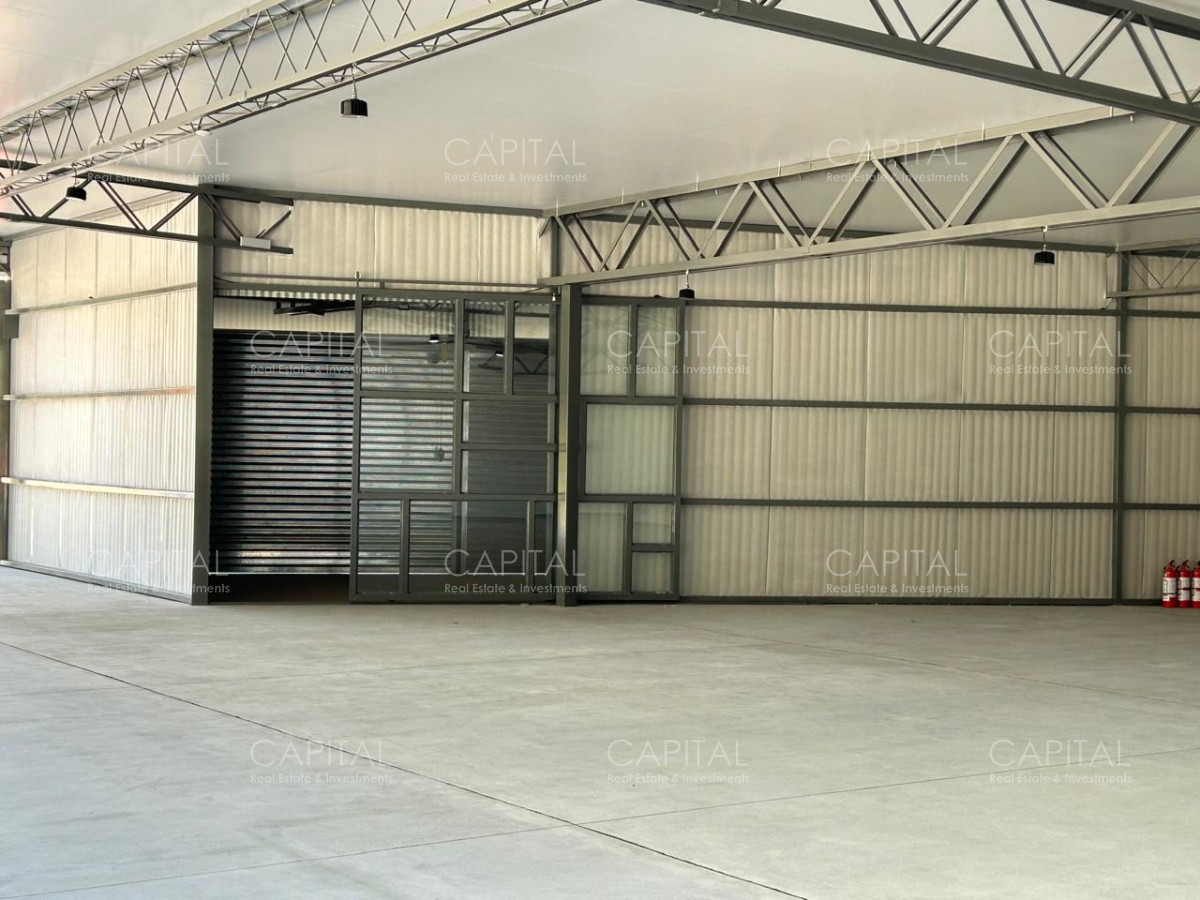 Local Comercial ID.40723 - Alquiler local sobre avenida Leandro Gómez. Maldonado