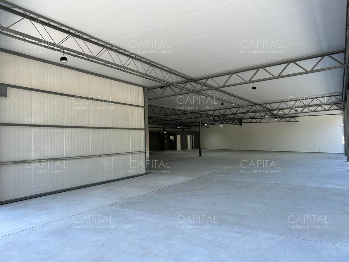 Local Comercial ID.40723 - Alquiler local sobre avenida Leandro Gómez. Maldonado