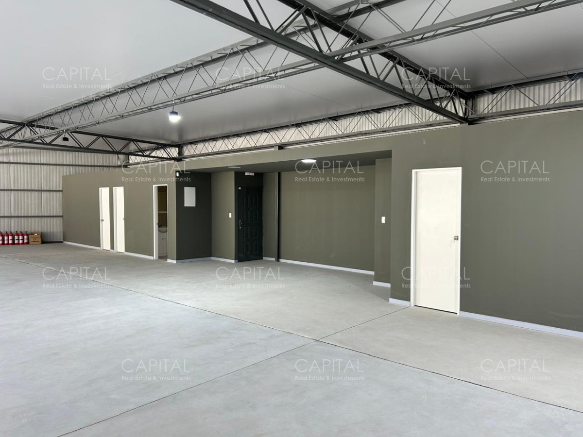 Local Comercial ID.40723 - Alquiler local sobre avenida Leandro Gómez. Maldonado