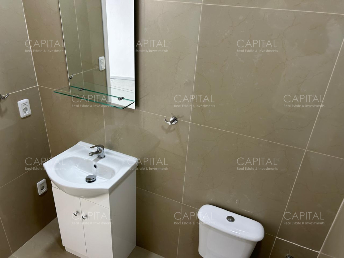 Local Comercial ID.40723 - Alquiler local sobre avenida Leandro Gómez. Maldonado