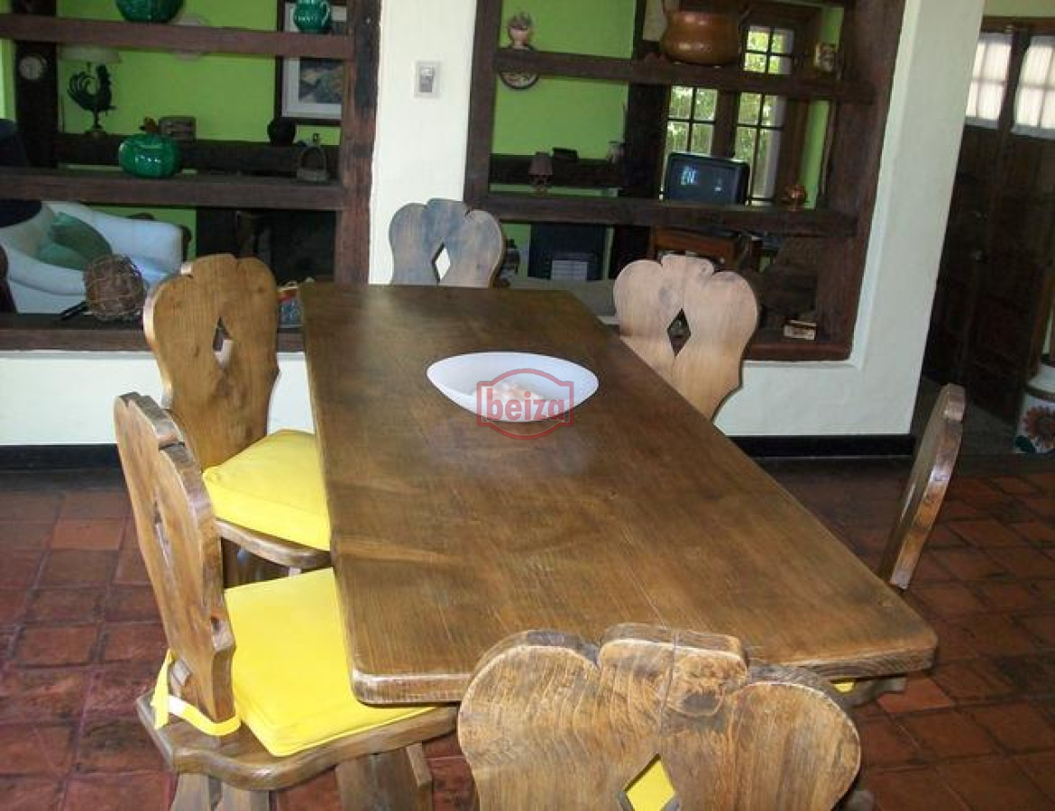 Casa ID.165190/Vende-casa-de-3-dormitorios-en-Pinares,-Punta-del-Este- - Hermosa casa quinta compuesta de 3 construcciones, Casa de Huéspedes