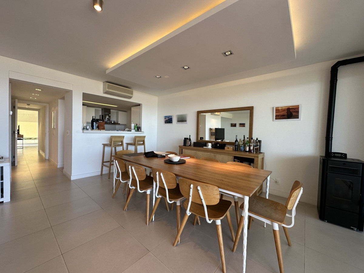 Apartamento ID.6472 - Venta apartamento en Punta Ballena con excelente vista al mar 