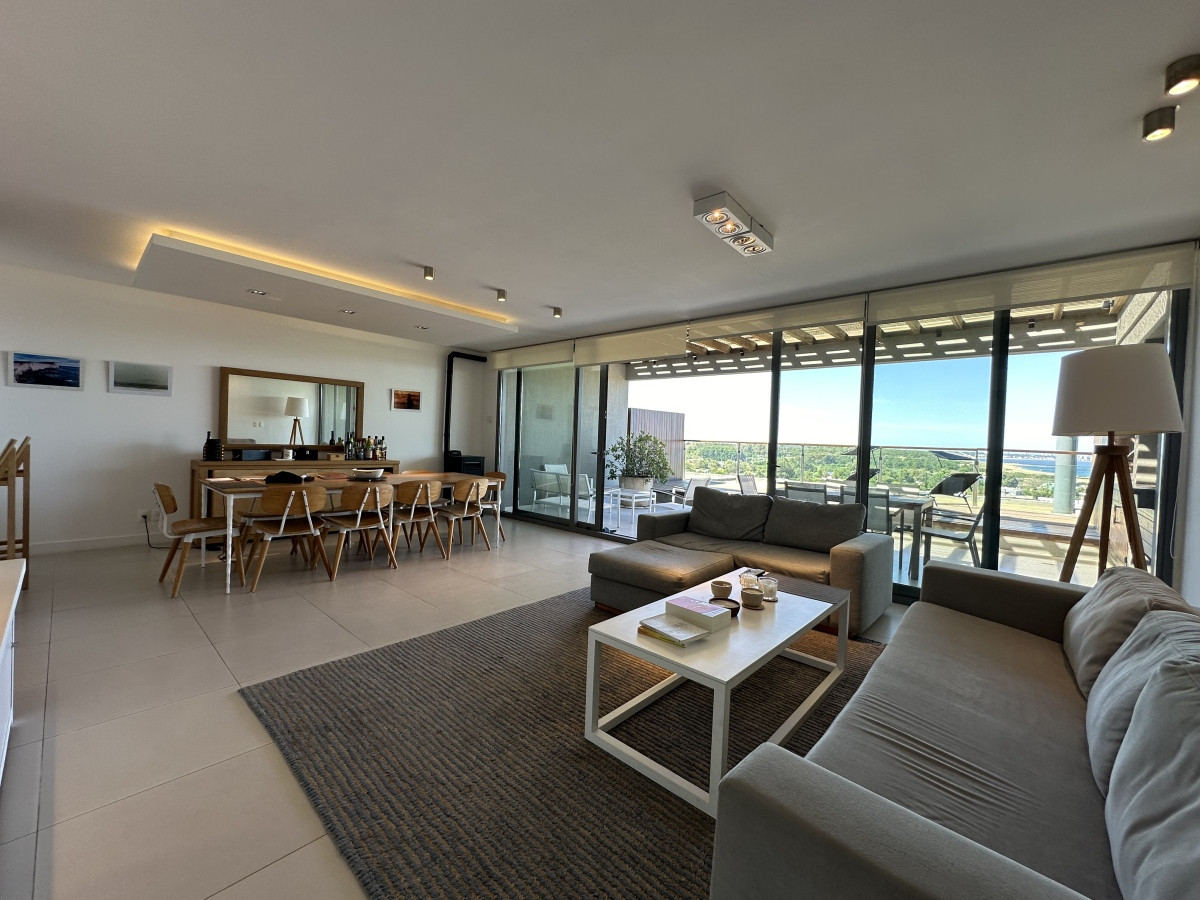 Apartamento ID.6472 - Venta apartamento en Punta Ballena con excelente vista al mar 