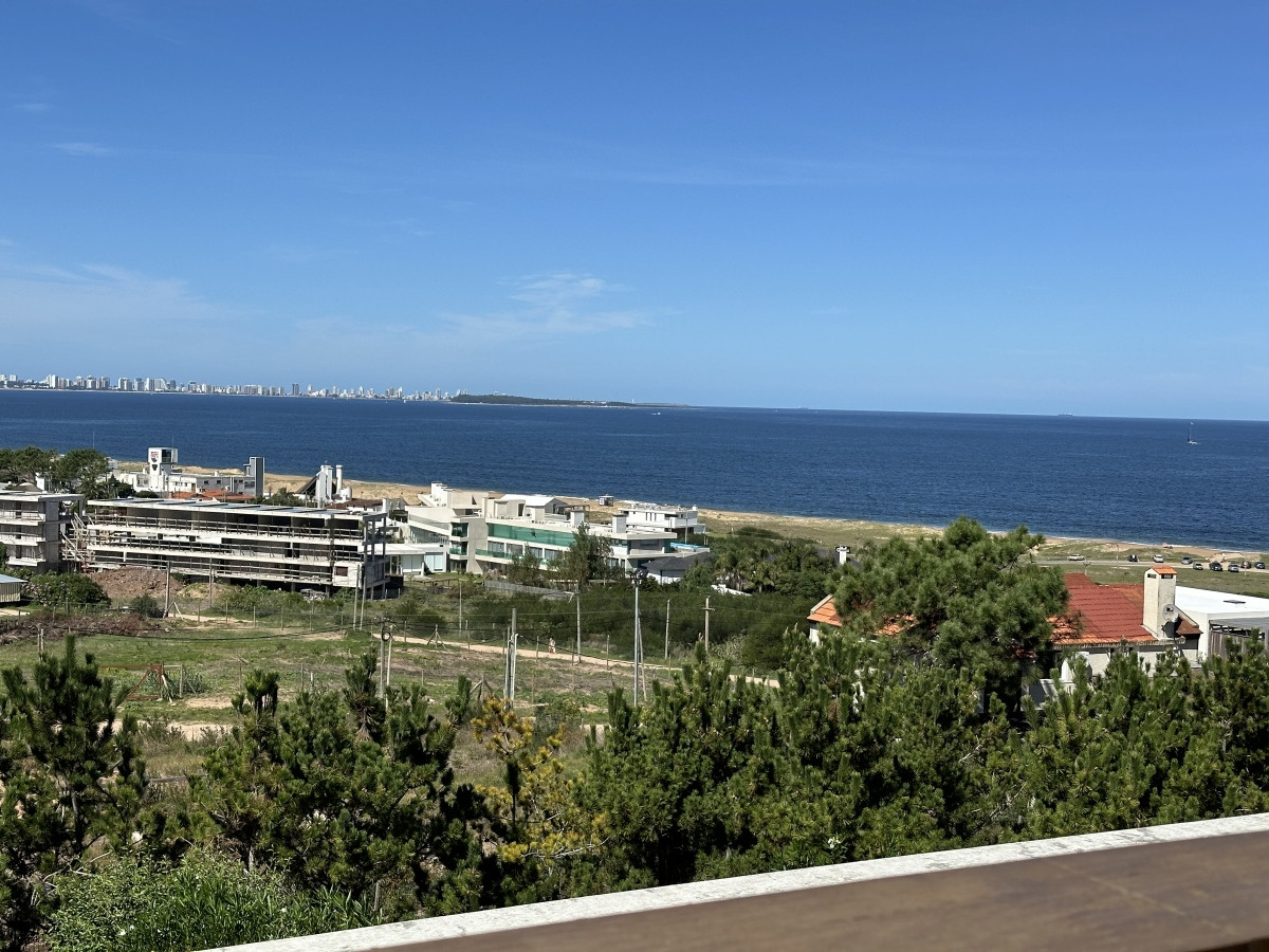 Apartamento ID.6472 - Venta apartamento en Punta Ballena con excelente vista al mar 