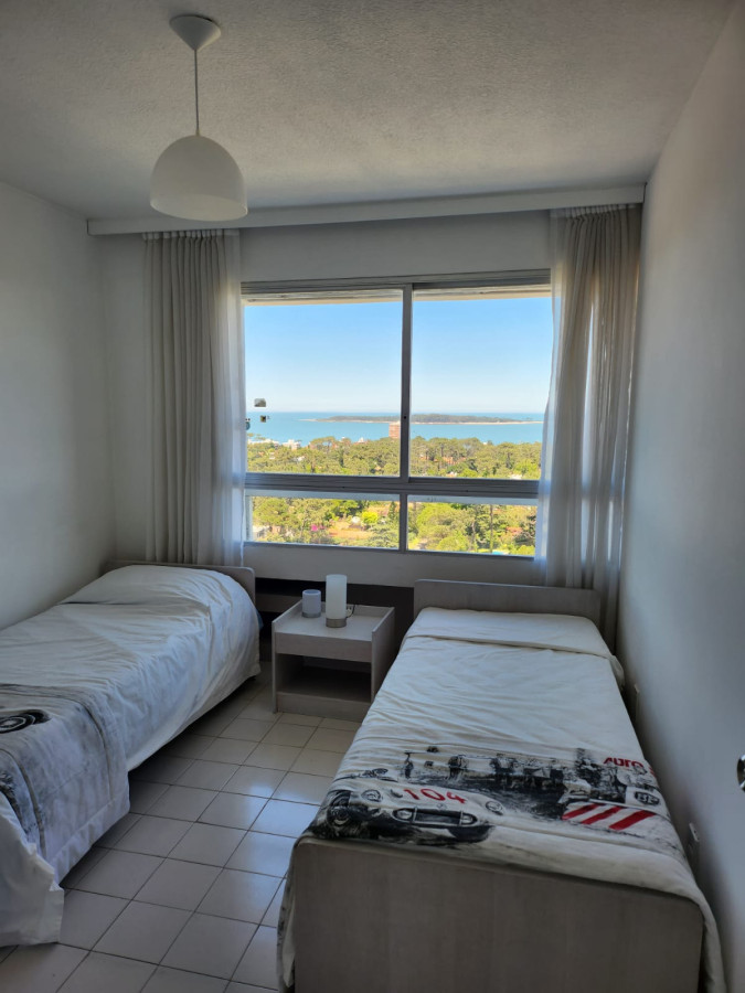 Apartamento ID.6056 - Alquiler apartamento 3 dormitorios, Punta del Este 