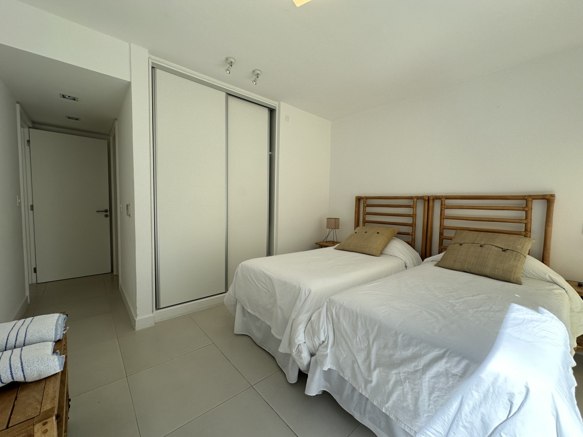 Apartamento ID.6472 - Venta apartamento en Punta Ballena con excelente vista al mar 